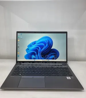 New Laptop HP ZBook Firefly G8 16GB Intel Core i7 SSD 512GB