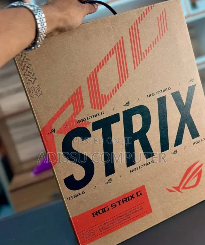 New Laptop Asus ROG Strix G16 16GB Intel Core i7 SSD 1T