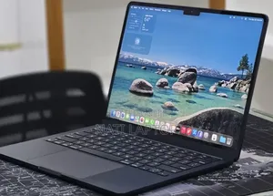 New Laptop Apple MacBook Air 2022 M2 16GB Apple M2 SSD 256GB