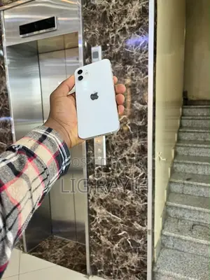 Apple iPhone 12 128 GB White