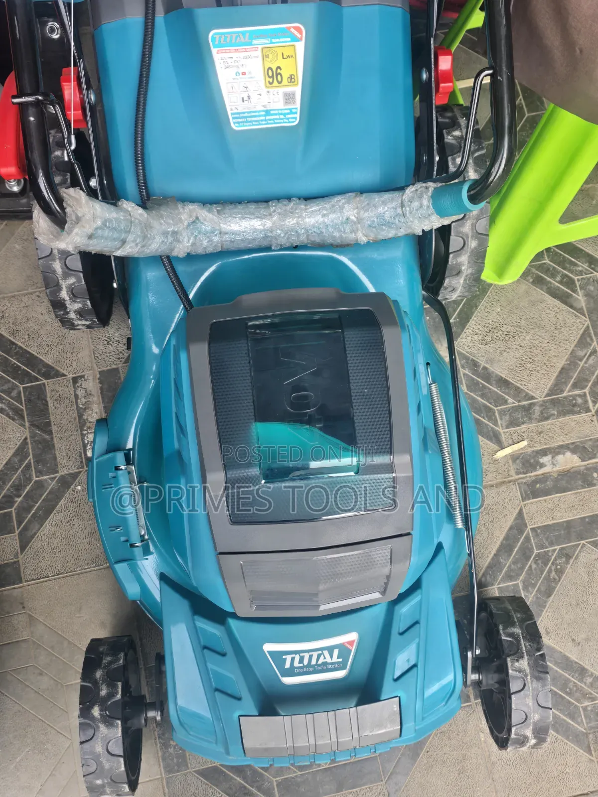 Battery Grass Trimmer – Cordless Power!