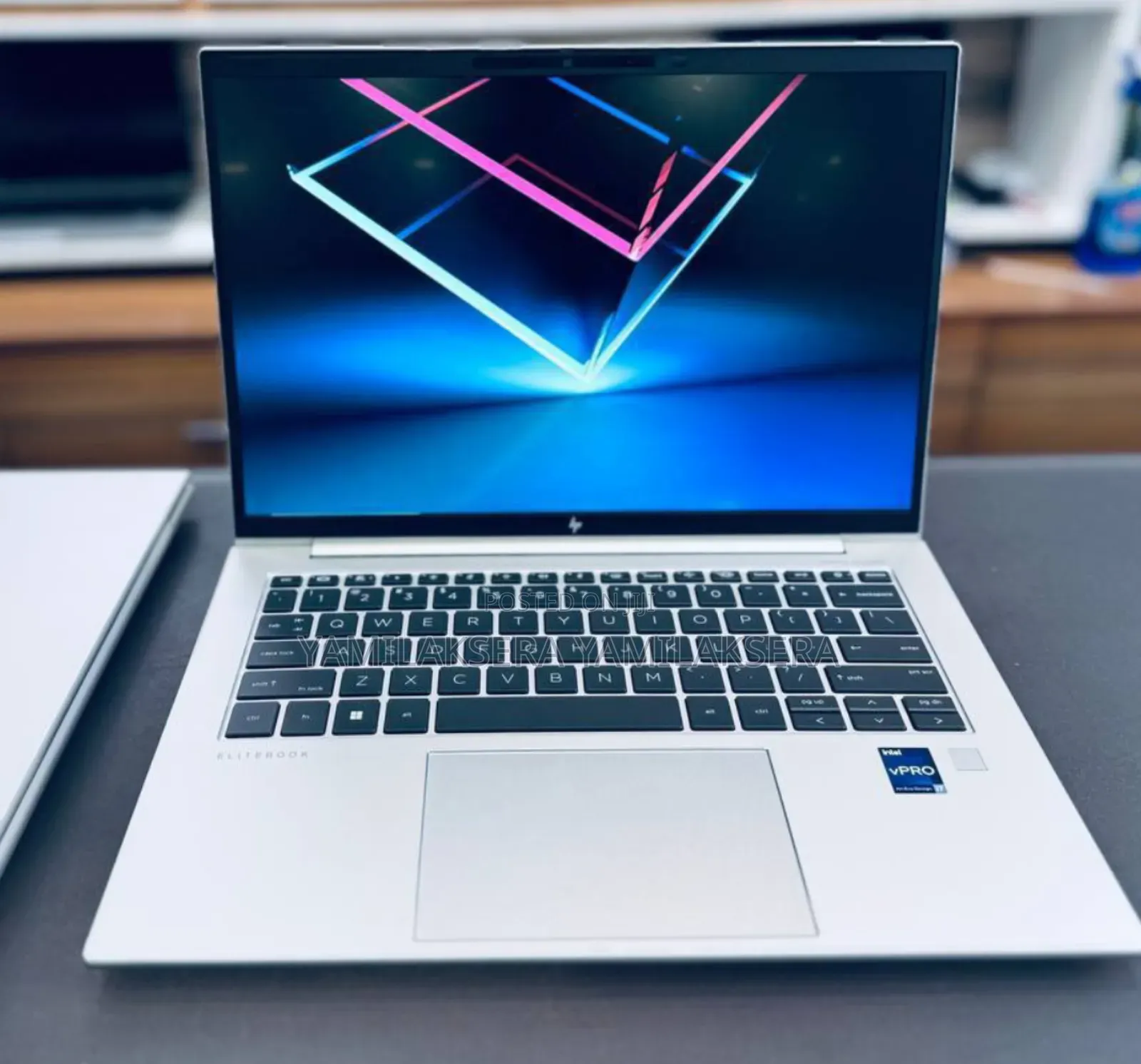 New Laptop HP EliteBook 840 10 16GB Intel Core i7 SSD 512GB