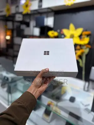 New Microsoft Surface Laptop 16GB Qualcomm Snapdragon X Plus SSD 256GB