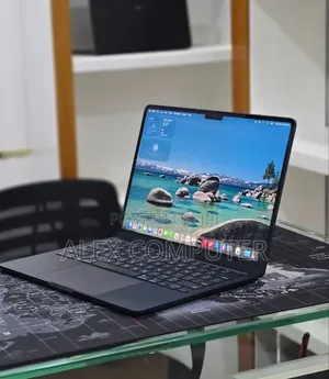 New Laptop Apple MacBook Air 2022 M2 16GB Apple M2 SSD 256GB