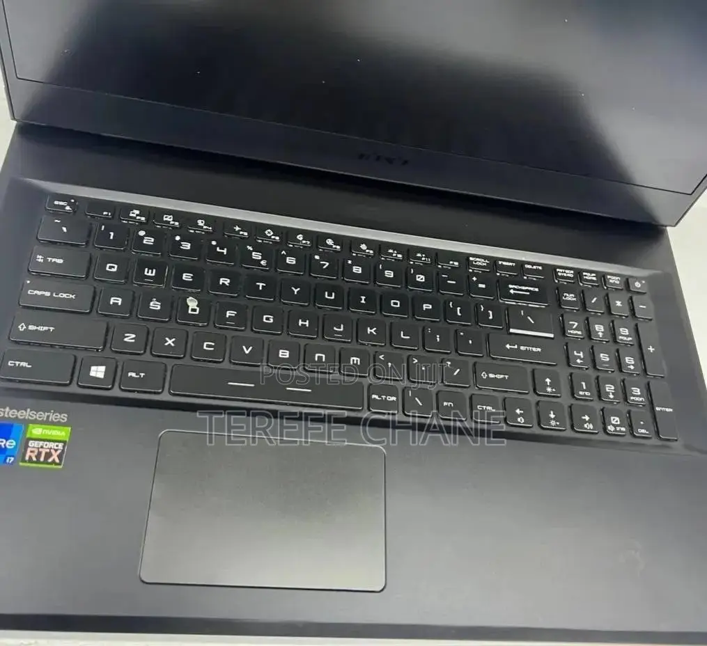 New Laptop MSI GP75 Leopard 16GB Intel Core i7 SSD 1T