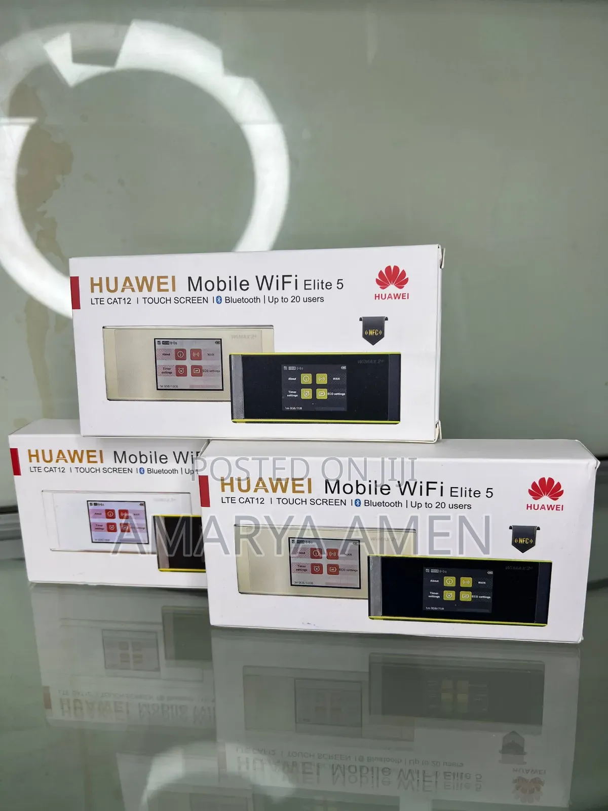 Huawei W05 Touch Screen Portable Wireless Router