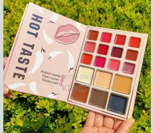 Makeup Book Pallet 5 in 1 Makeup Sets
