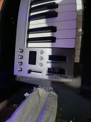 Studio Midi Keyboard