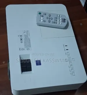 1Sony Projector Model Name VPL-Dx220 Hardware Interf