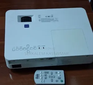 1Sony Projector Model Name VPL-Dx220 Hardware Interf