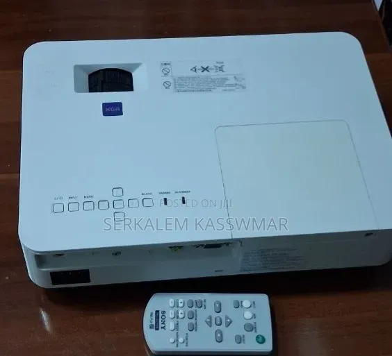 1Sony Projector Model Name VPL-Dx220 Hardware Interf