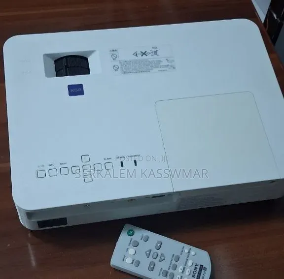 1Sony Projector Model Name VPL-Dx220 Hardware Interf