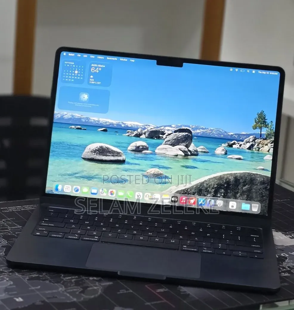New Laptop Apple MacBook Air 2022 M2 16GB Apple M2 SSD 256GB