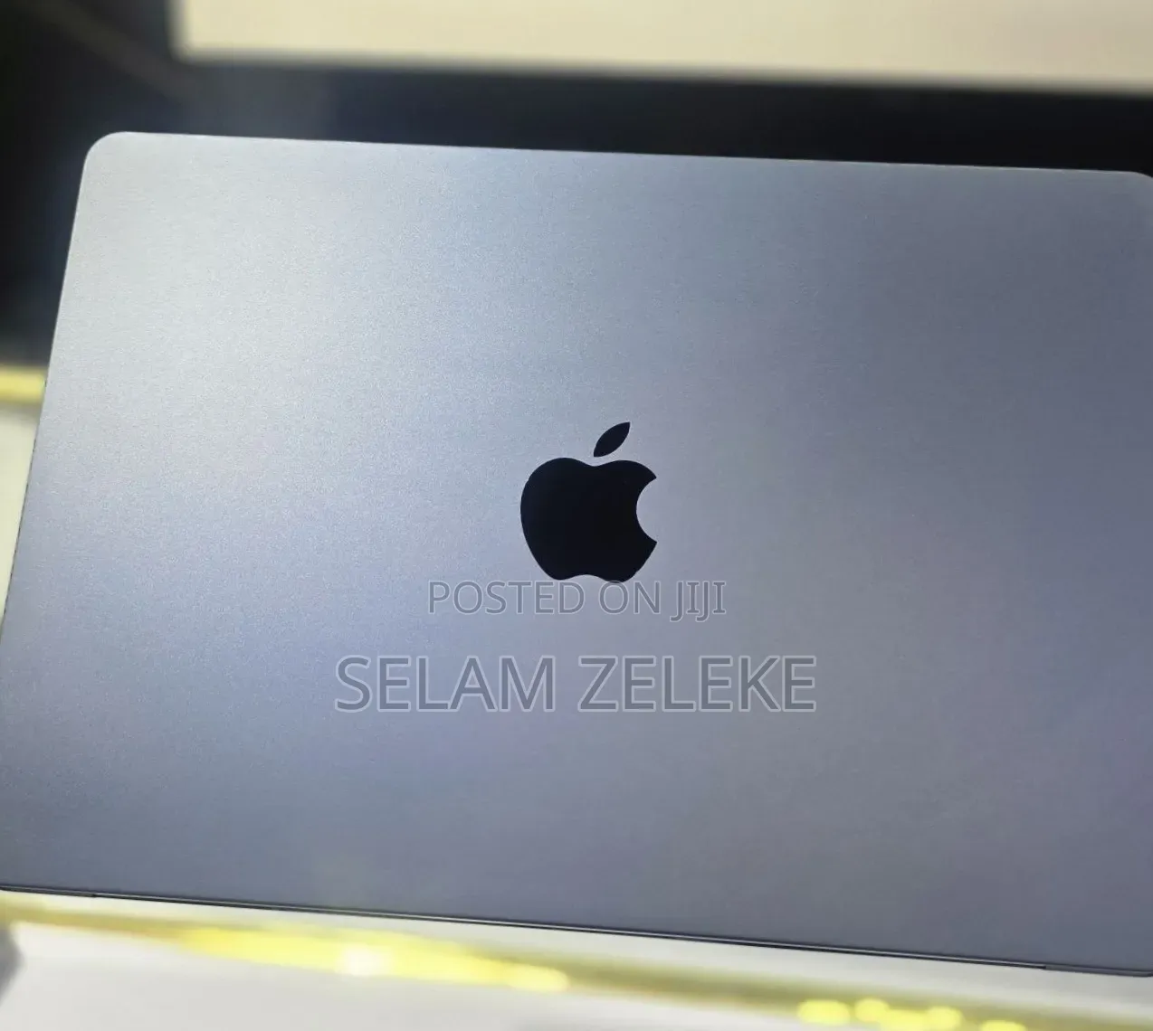 New Laptop Apple MacBook Air 2024 M3 8GB Apple M3 SSD 256GB