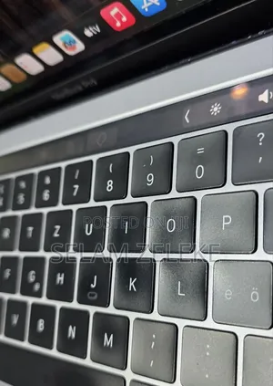 New Laptop Apple MacBook Air 2019 8GB Intel Core i5 SSD 128GB