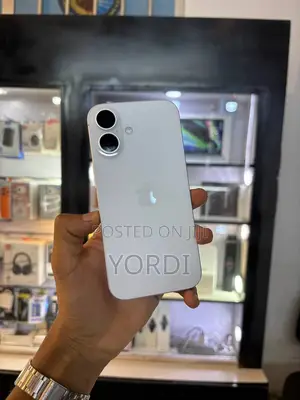 New Apple iPhone 16 128 GB White