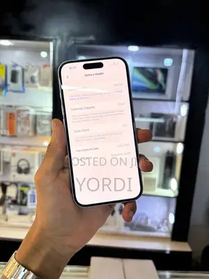 New Apple iPhone 16 128 GB White