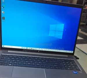 New Laptop HP ZBook Power G9 i7 16GB Intel Core i7 SSD 512GB