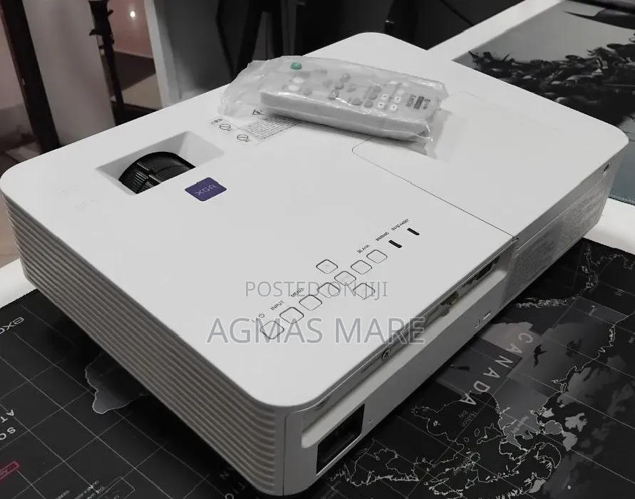 Sony Projector
Model Name VPL-Dx220
Hardware Int