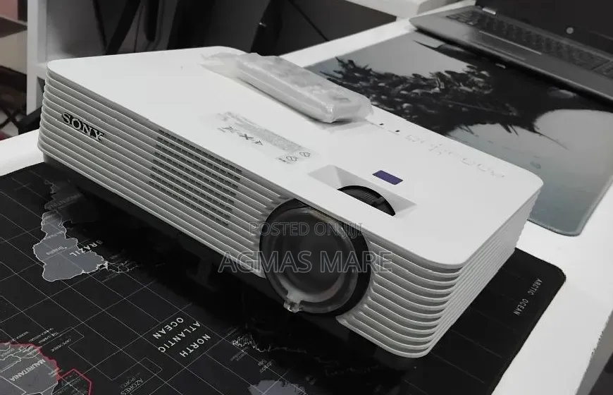 Sony Projector
Model Name VPL-Dx220
Hardware Int