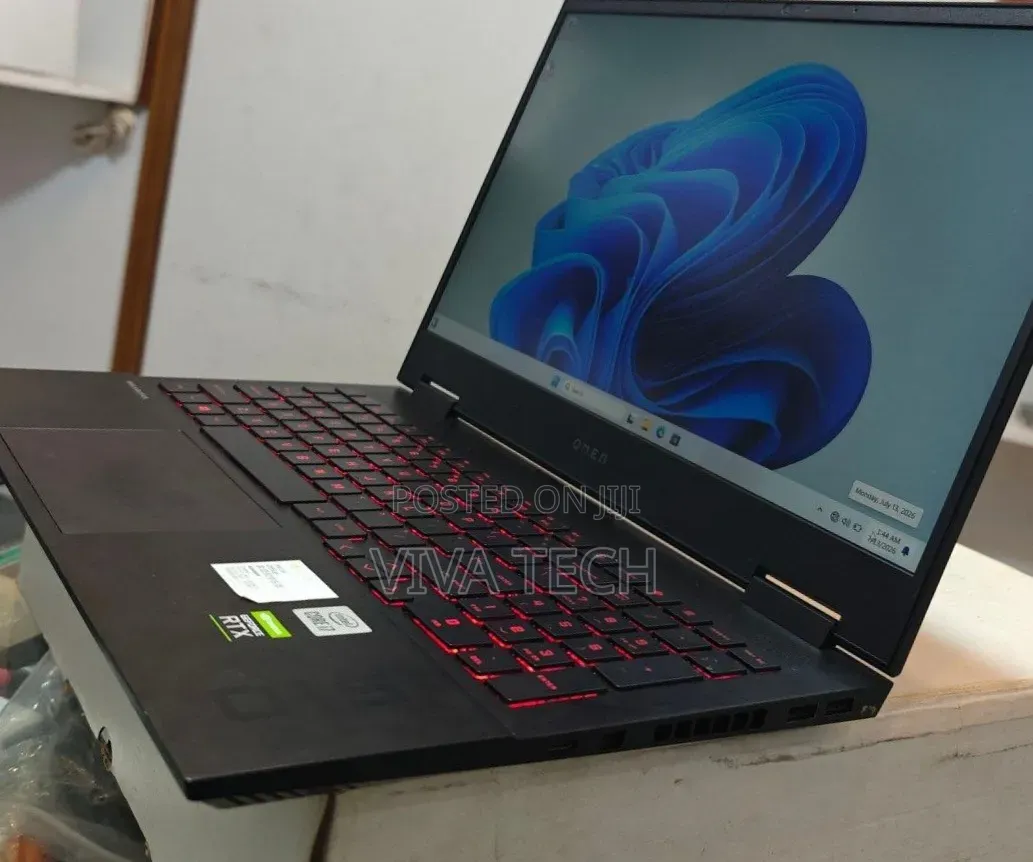 New Laptop HP Omen 15 16GB AMD Ryzen 7 SSD 512GB