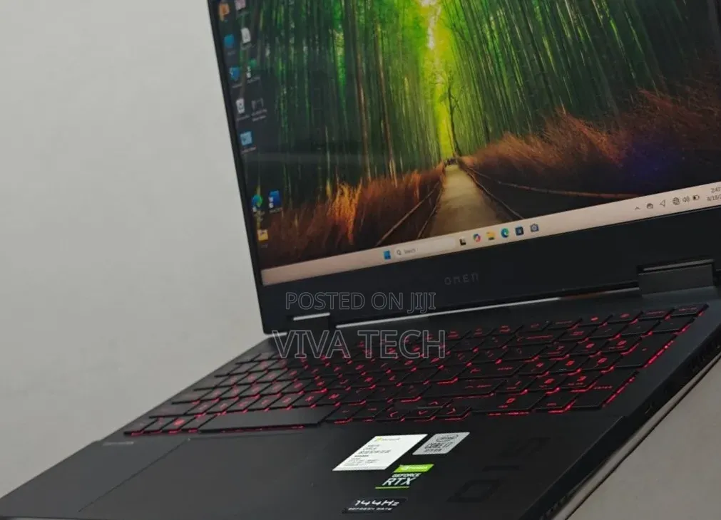 New Laptop HP Omen 15 16GB AMD Ryzen 7 SSD 512GB