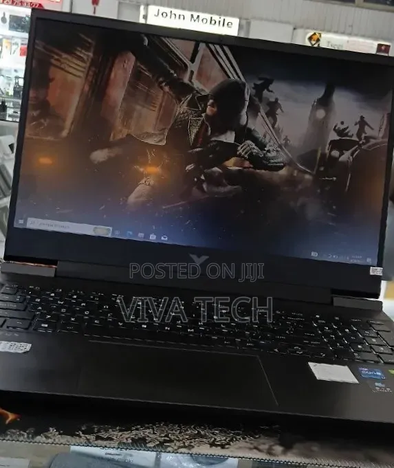 New Laptop HP Victus 16 16GB Intel Core i7 SSD 512GB