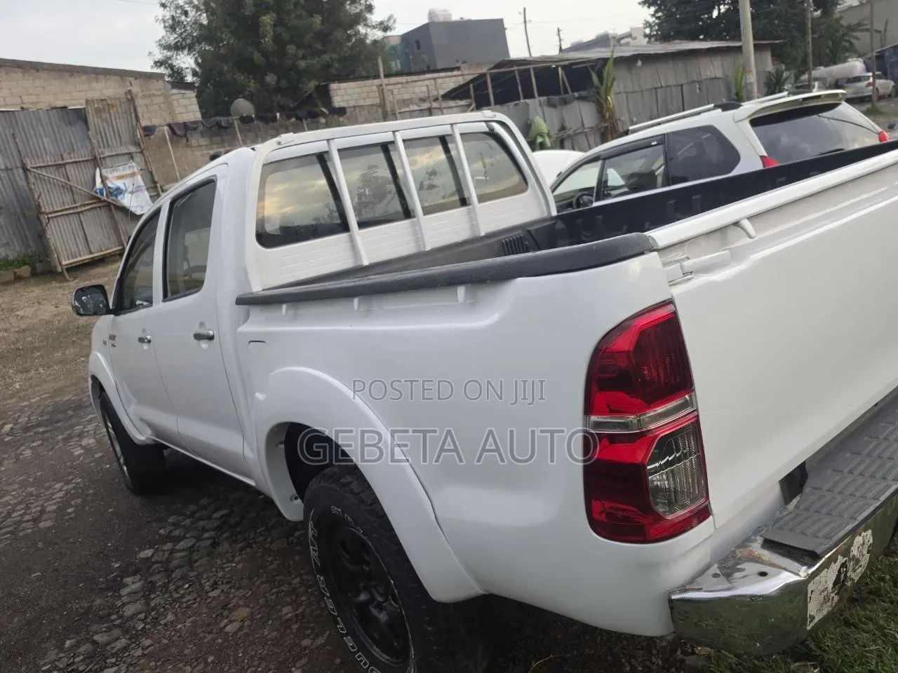 Toyota Hilux 2008 White
