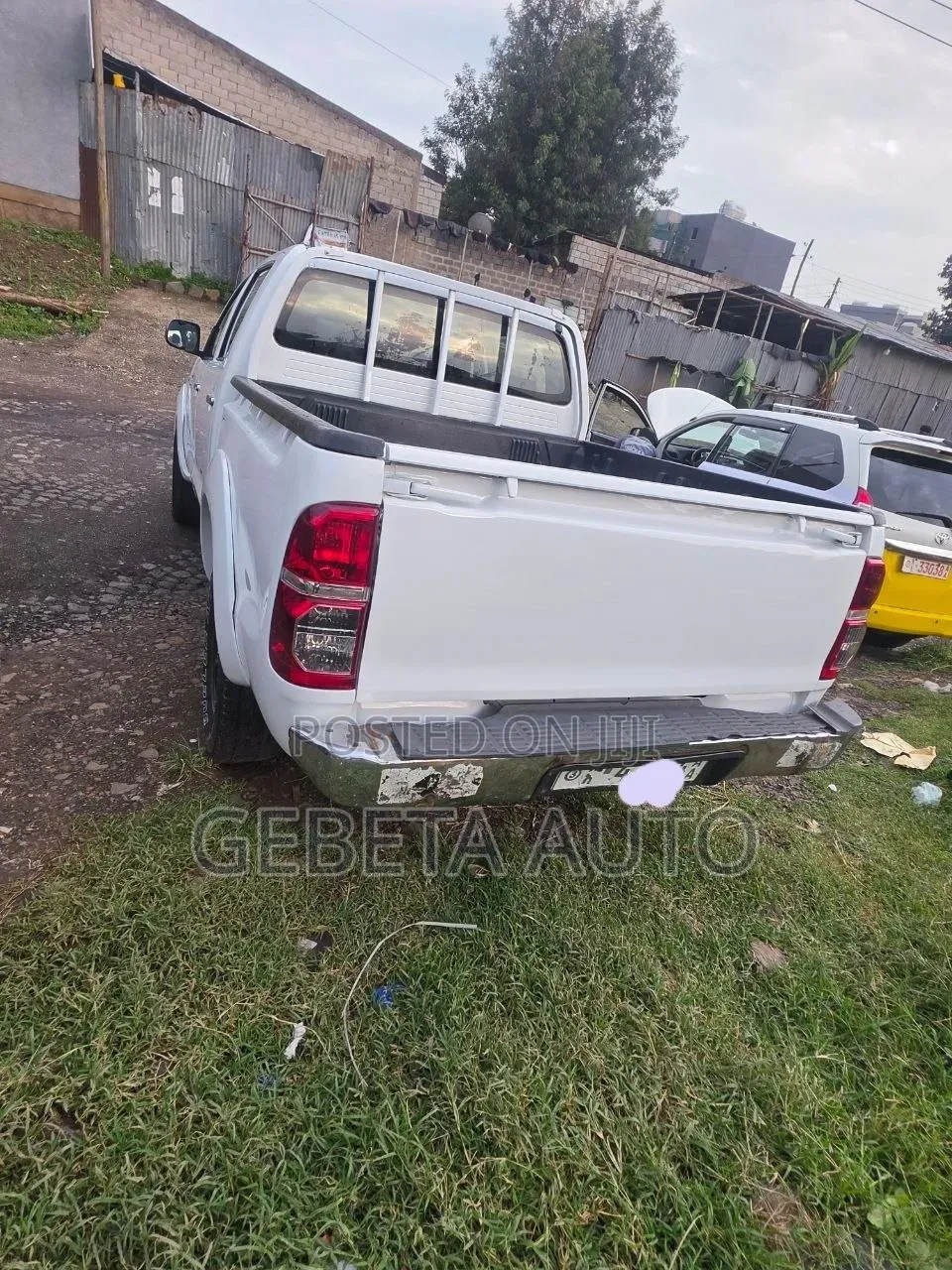 Toyota Hilux 2008 White
