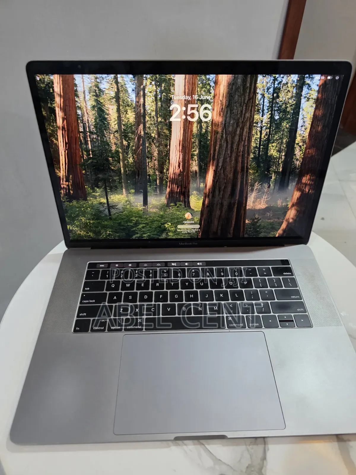 Laptop Apple MacBook Pro 2019 16GB Intel Core i7 SSD 512GB