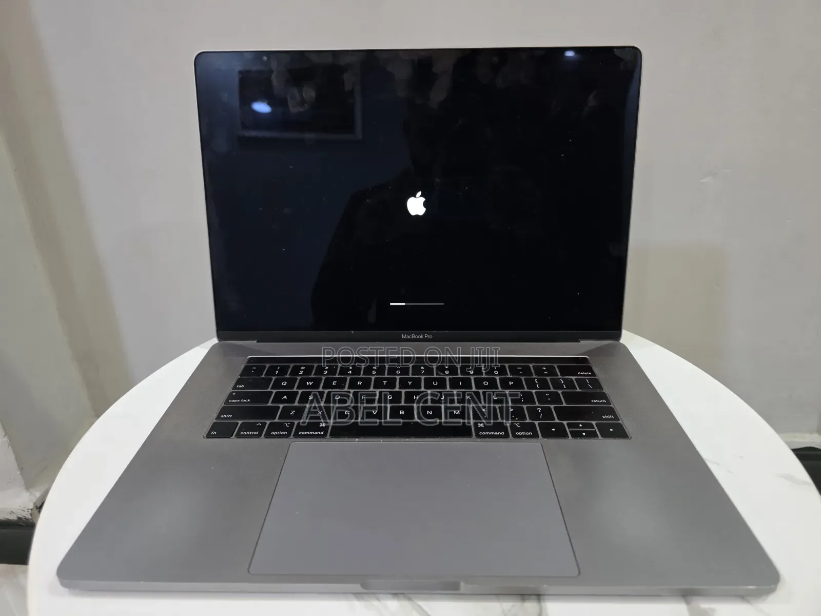 Laptop Apple MacBook Pro 2019 16GB Intel Core i7 SSD 512GB