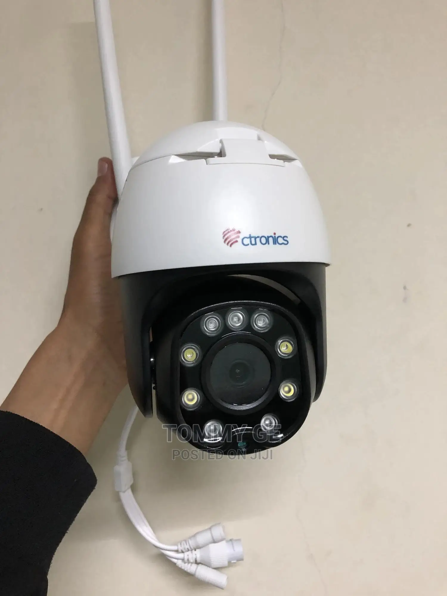 Europe Standards PTZ Security Tilted 360 Degreee ይከታተሉ TMስ