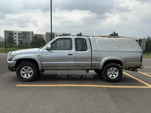 Toyota Hilux 2.5 Cab 2005 Silver