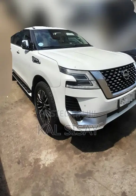 Nissan Patrol 2017 White