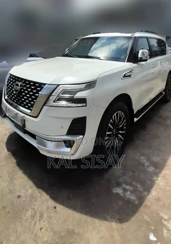 Nissan Patrol 2017 White
