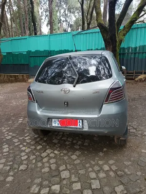 Toyota Yaris 2007 Gray