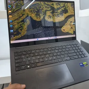 New Laptop Asus VivoBook 15 X505BA 16GB Intel Core Ultra 9 SSD 512GB