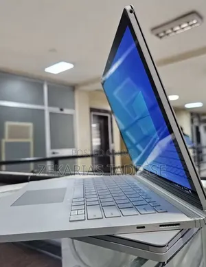 New Laptop Microsoft Surface Book 3 16GB Intel Core i7 SSD 256GB