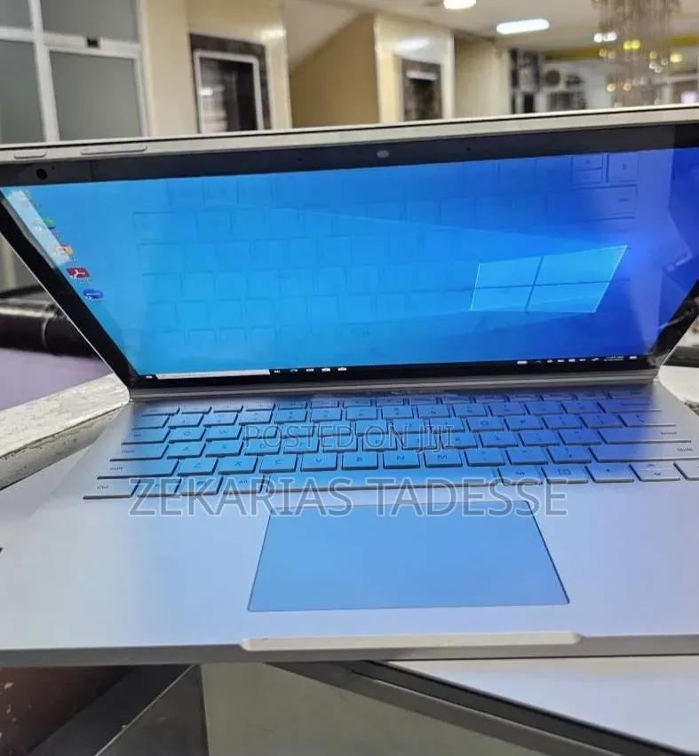 New Laptop Microsoft Surface Book 3 16GB Intel Core i7 SSD 256GB