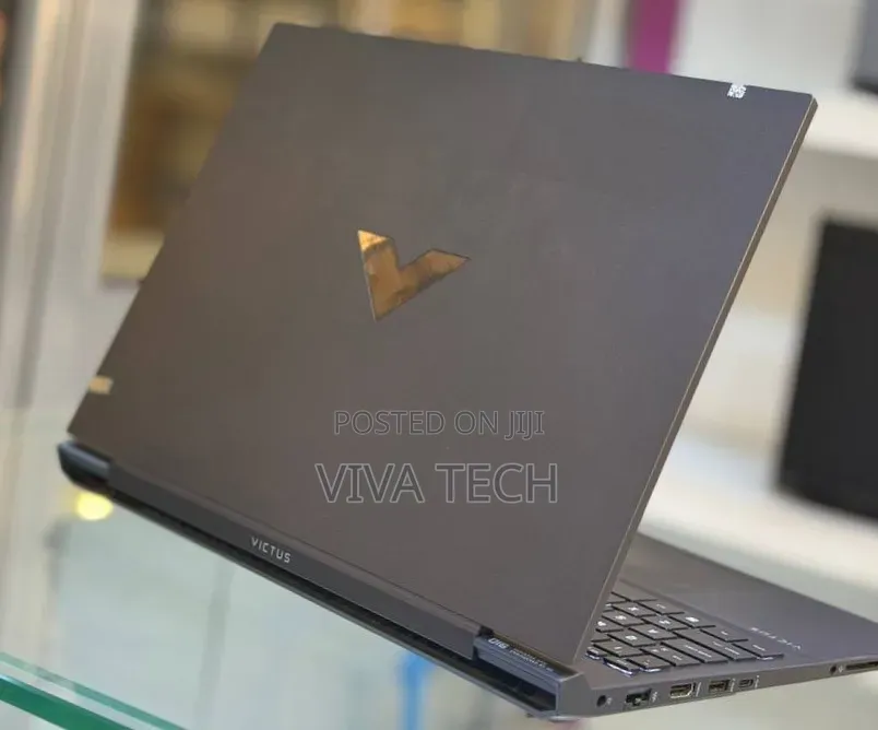 New Laptop HP Victus 16 16GB Intel Core i7 SSD 512GB