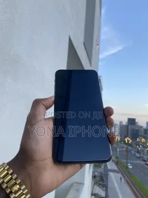 Apple iPhone 11 Pro Max 64 GB Black
