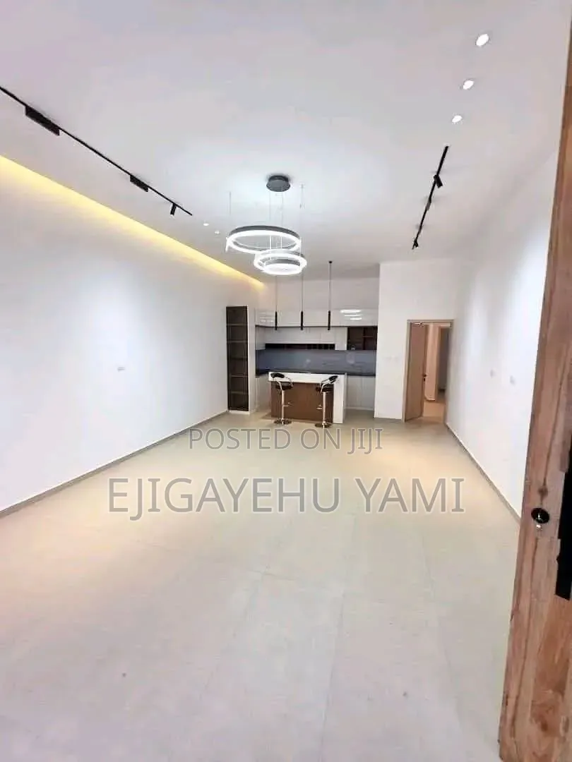Furnished 5bdrm Villa in Vila, Bole for sale