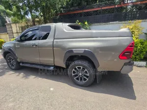 Toyota Hilux 2021