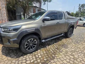 Toyota Hilux 2021