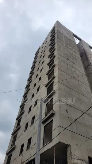 3bdrm Apartment in አፍሪ ሆምስ, Kirkos for sale