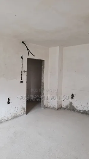 3bdrm Apartment in አፍሪ ሆምስ, Kirkos for sale