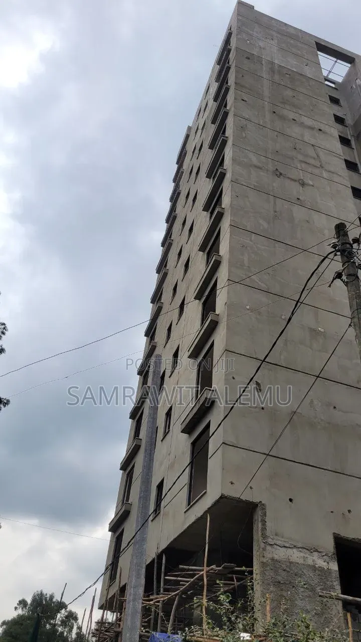 3bdrm Apartment in አፍሪ ሆምስ, Kirkos for sale