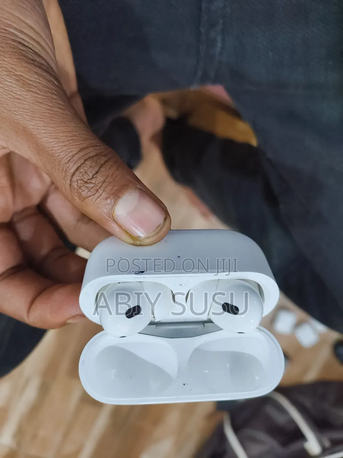 Apple Ear Pods