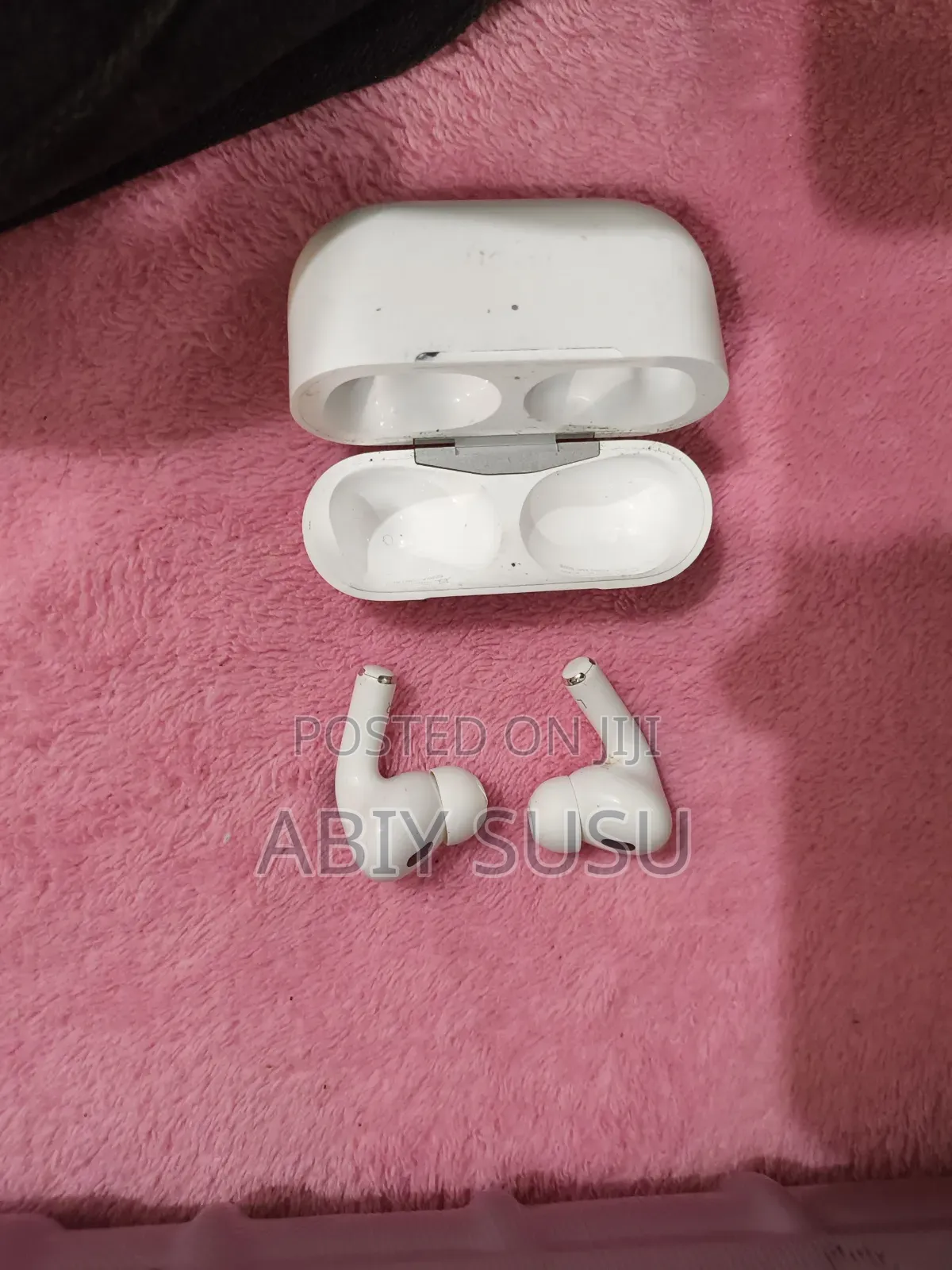 Apple Ear Pods