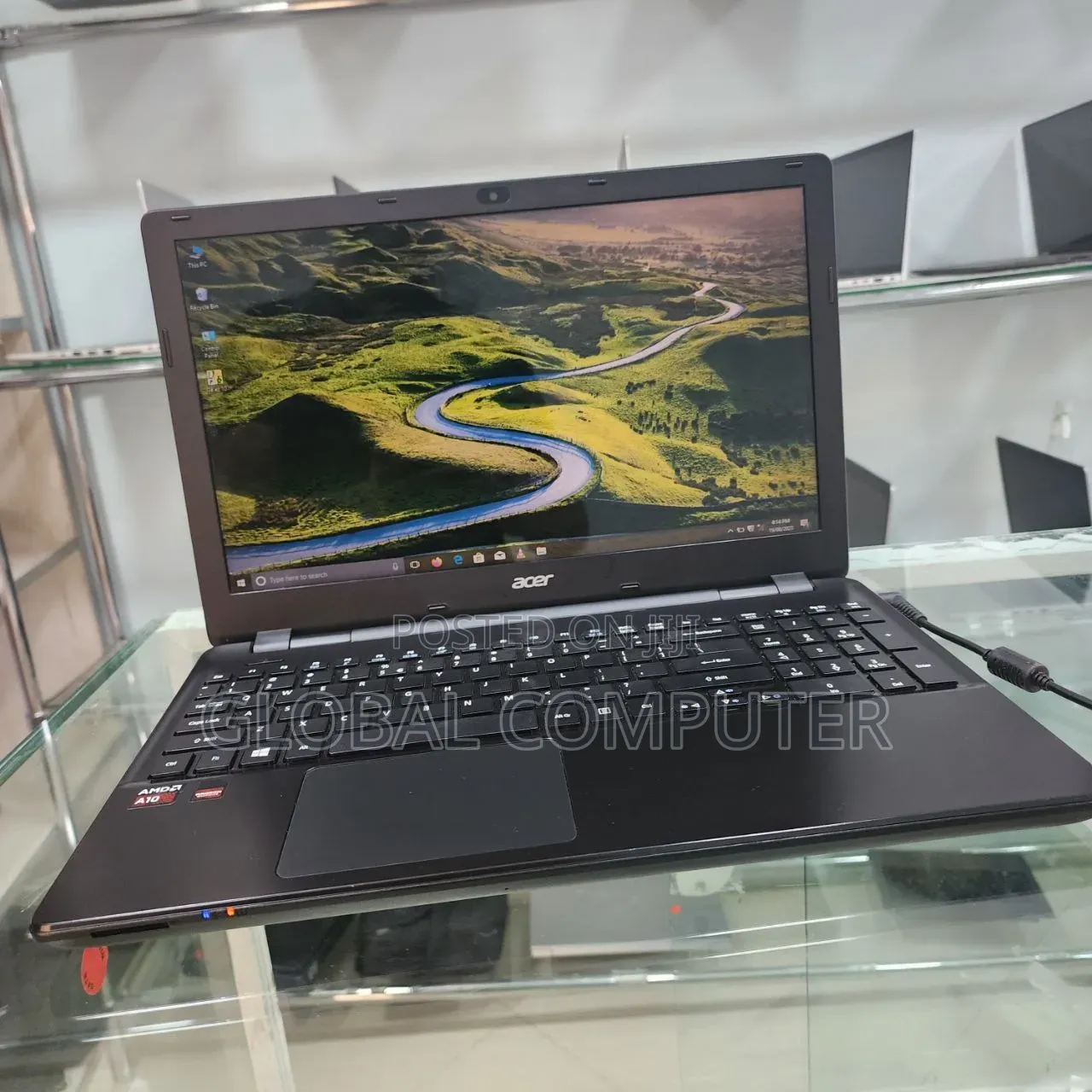 New Laptop Acer Aspire VX 15 4GB AMD A10 HDD 1T